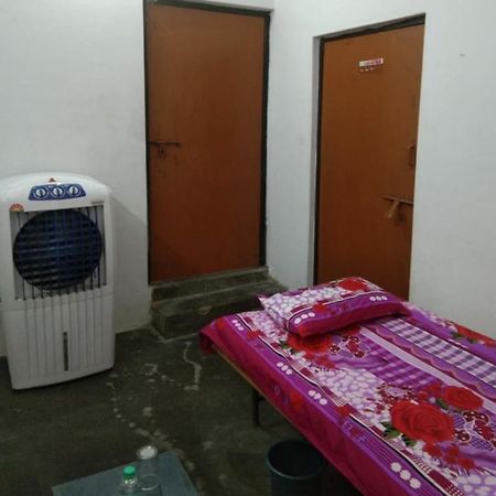 Mannat Rooms Allāhābād Junction Eksteriør billede