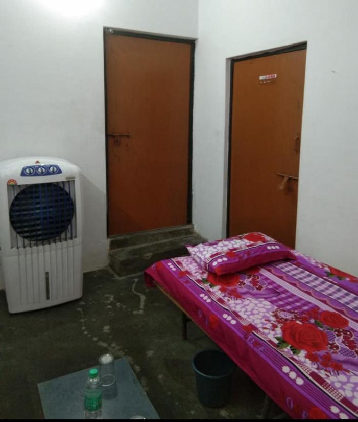 Mannat Rooms Allāhābād Junction Eksteriør billede